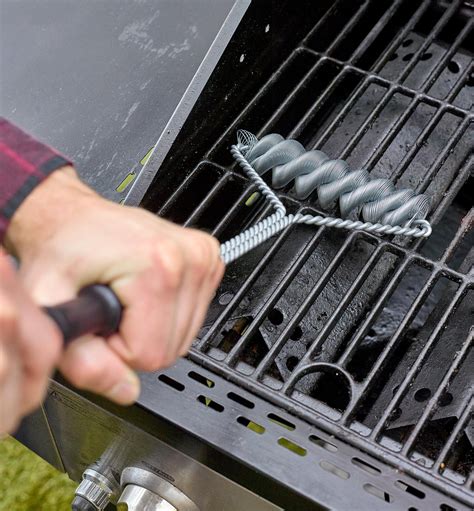 No More Scrubbing: The Ignite Magic Grill Brush Does the Hard Work for You